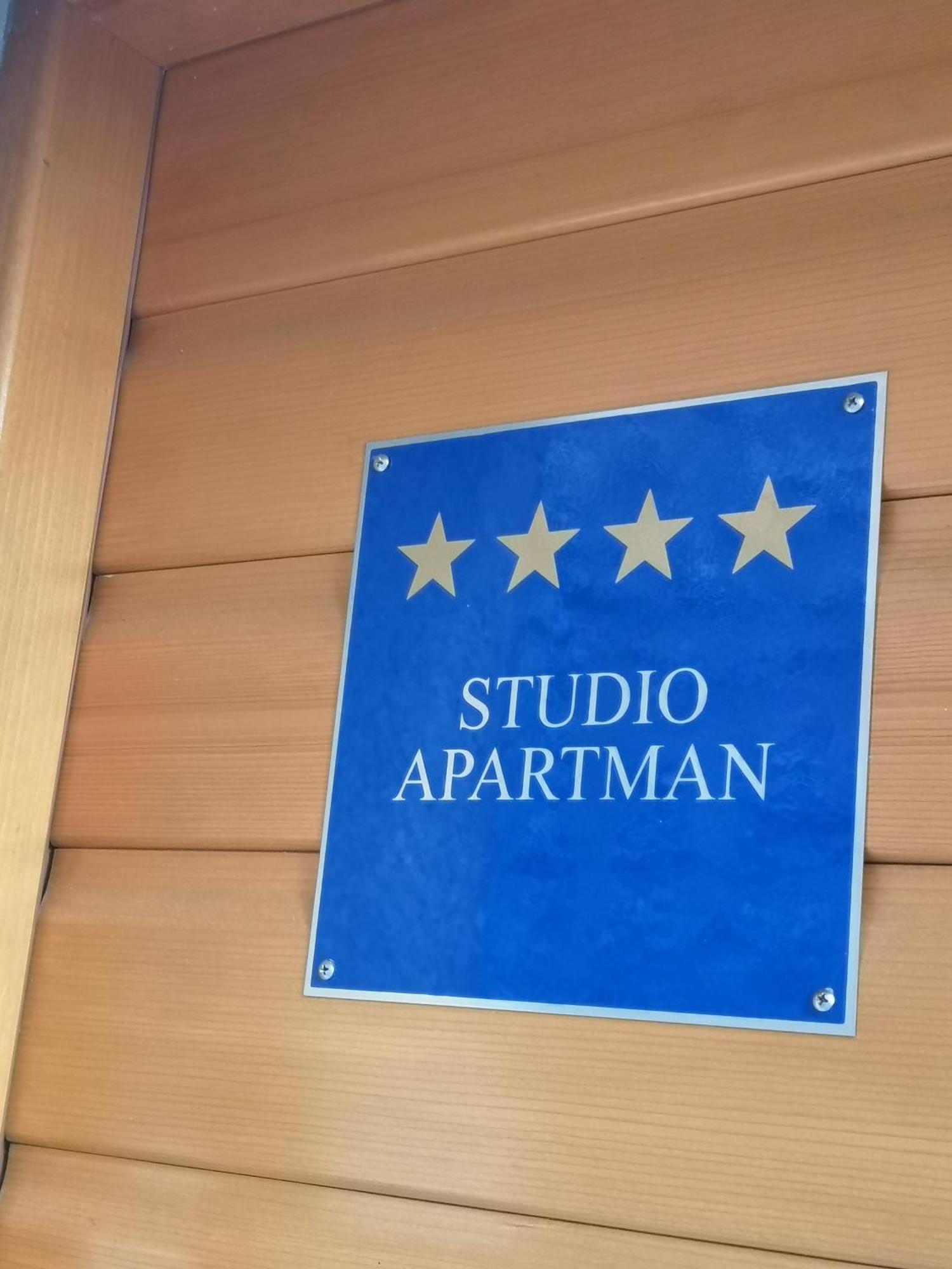 Apartment Michaela 4-Sterne & Parking Rovinj Exteriér fotografie